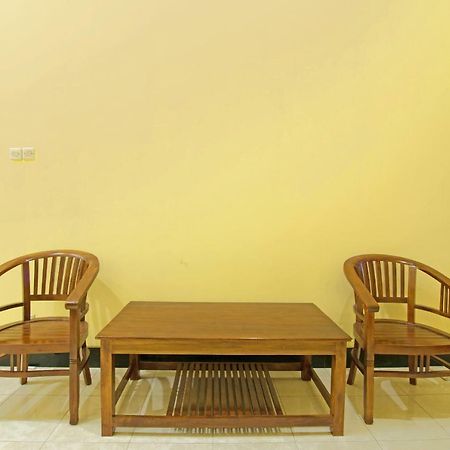 Oyo 931 Dara Dewi Homestay Yogyakarta Exterior foto