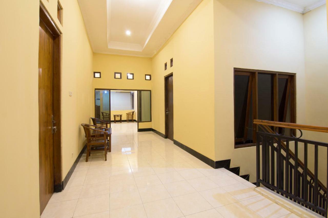 Oyo 931 Dara Dewi Homestay Yogyakarta Exterior foto